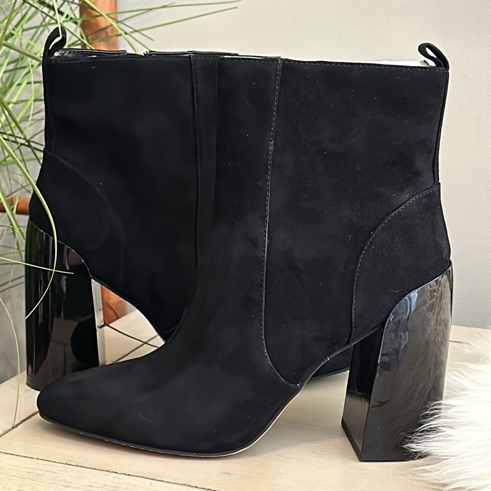Vince Camuto Women’s Enverna Ankle Boot w/High Gloss Monochromatic Heel, Size 10 - Picture 10 of 16